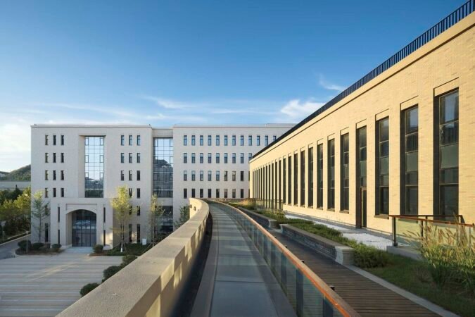 Dalian University of Technology